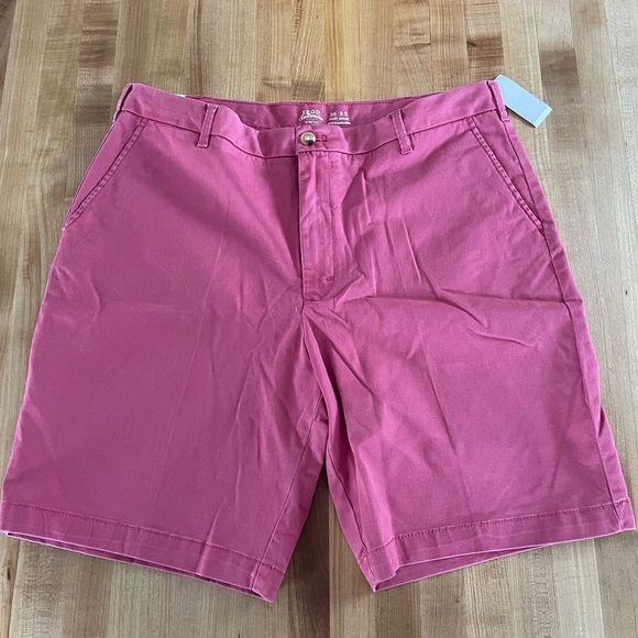 NWT Izod shorts + 3 pairs of pants. Mens 36 ONLY $10 for ALL!!! - Picture 6 of 13